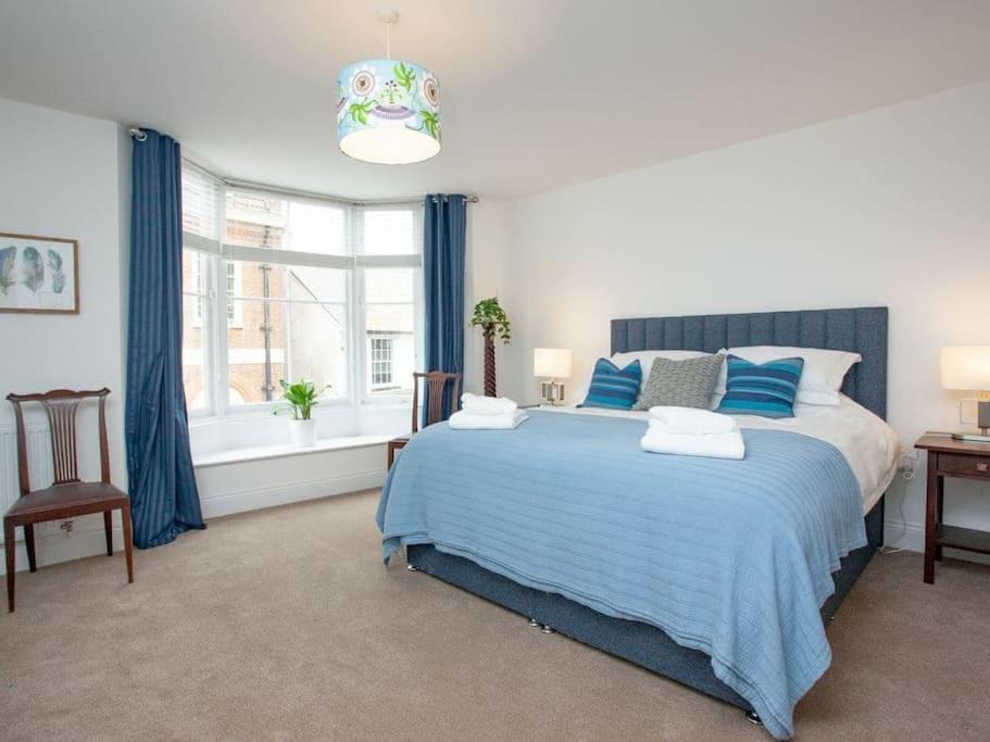2 Central, Spacious, Apartment With Private Patio Sidmouth Luaran gambar